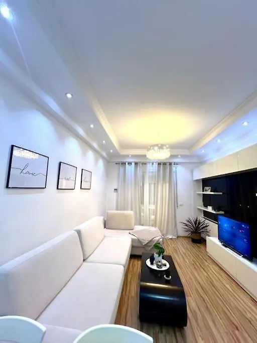 Rizz Apartment 2 Τίρανα